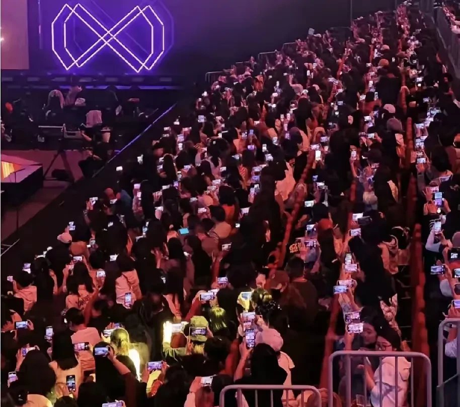 包含败北首场状态出色，篮网观众沸腾！，莎拉波娃重返赛场上演精彩一战的词条-九游APP下载